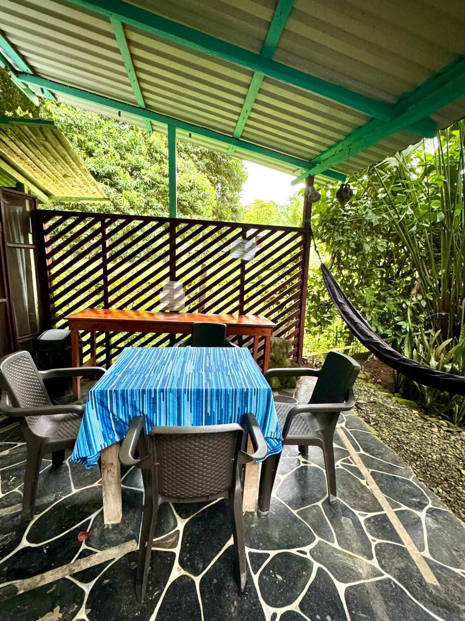 Hidden Jungle Beach House Puerto Viejo de Talamanca Buitenkant foto